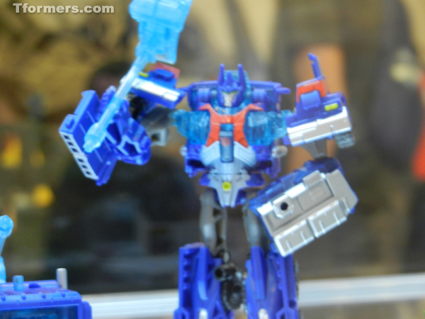 Transformers Prime Cyberverse Commander Ultra Magnus  (86 of 103)